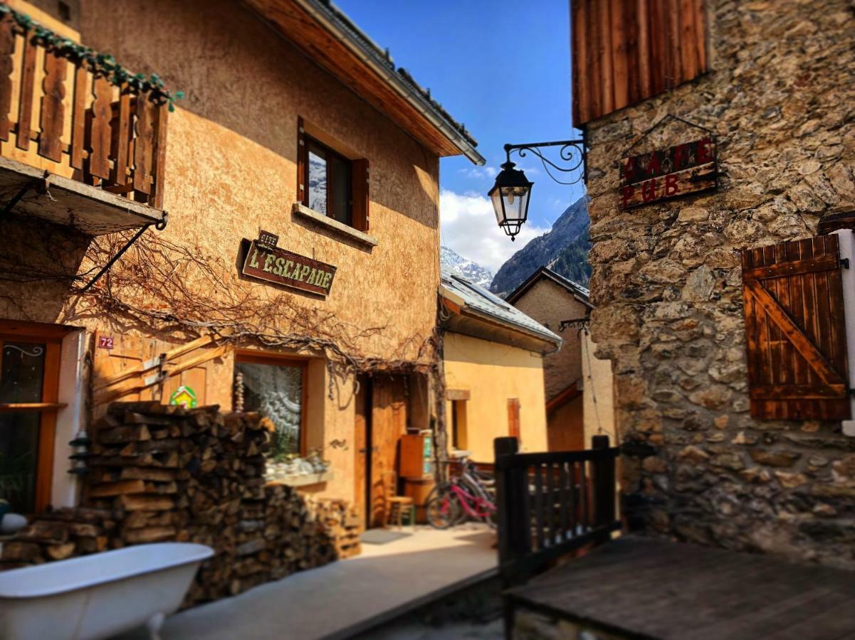 Ecrins Lodge Le Bourg-dʼOisans エクステリア 写真