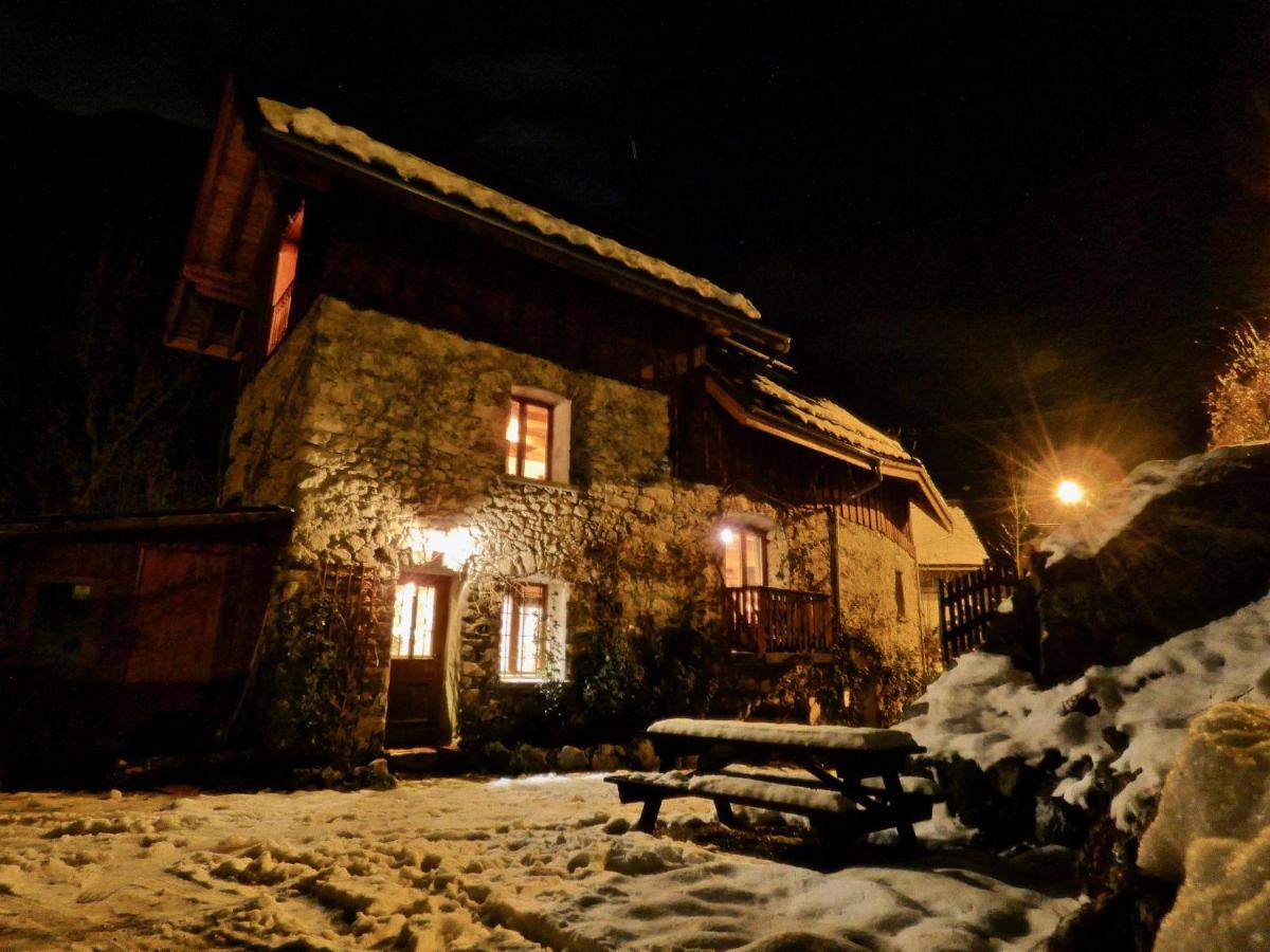 Ecrins Lodge Le Bourg-dʼOisans エクステリア 写真